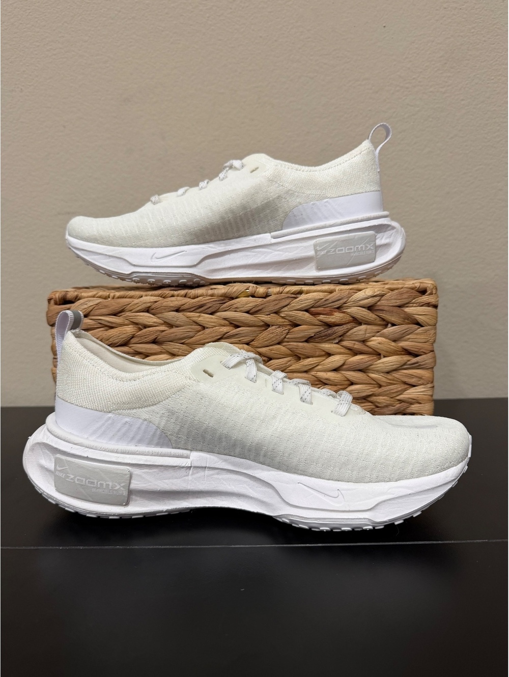 Size 7.5 - Nike Women’s ZoomX Invincible 3 “White Photon Dust” - Picture 2 of 6